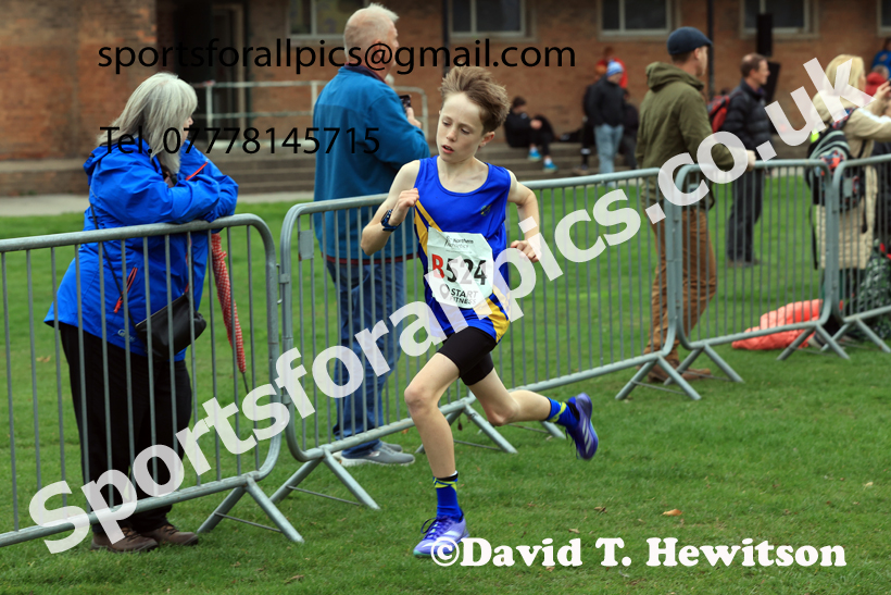 Boys Under-13s relay, 2025 Northern Cross Country Relays, Graves Park, Sheffield. Photo: David T. Hewitson/Sports for All Pics